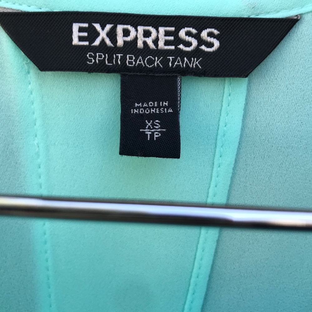 Express Split Back Tank - Picture 5 of 5